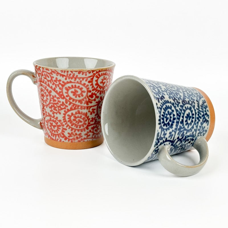 Japanese mug Karakusa Blue
